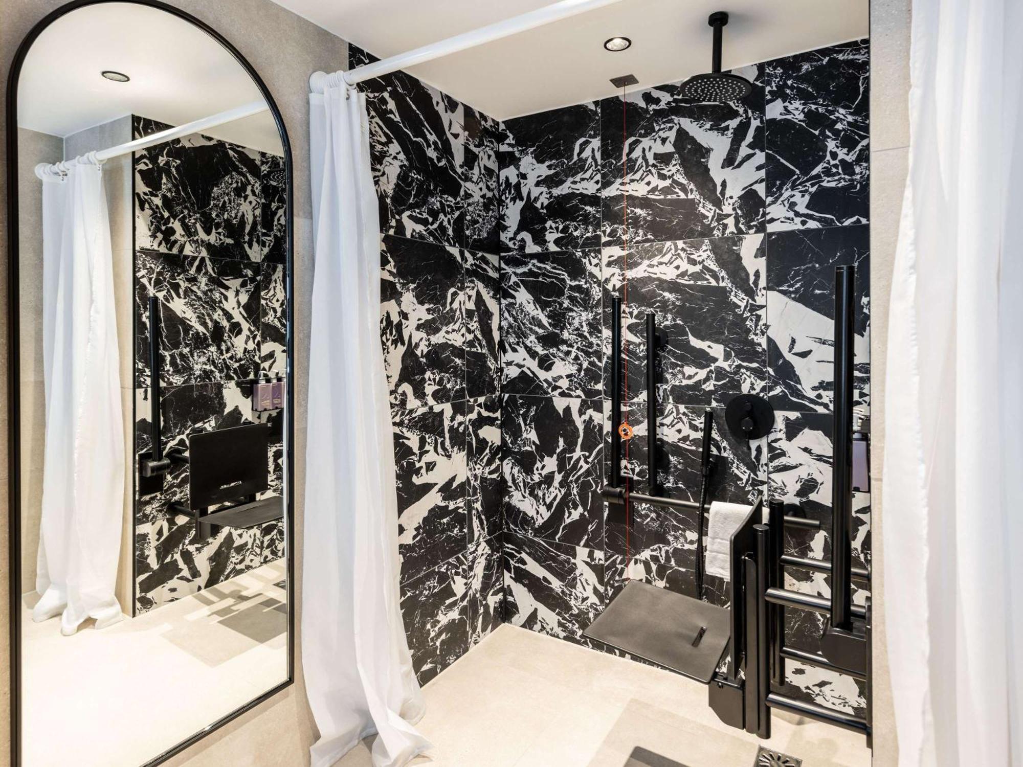 Tribe Manchester Airport By Accor Hale  Buitenkant foto